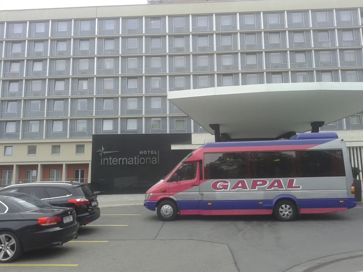 Mercedes Sprinter 616 GAPAL TOUR – skupinová preprava